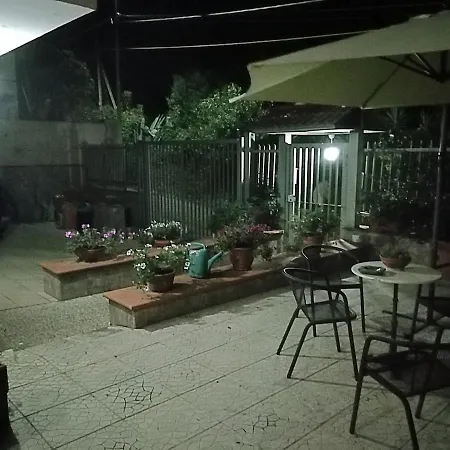 Apartman La Casa Nel Verde, Tra Mare E Vesuvio *